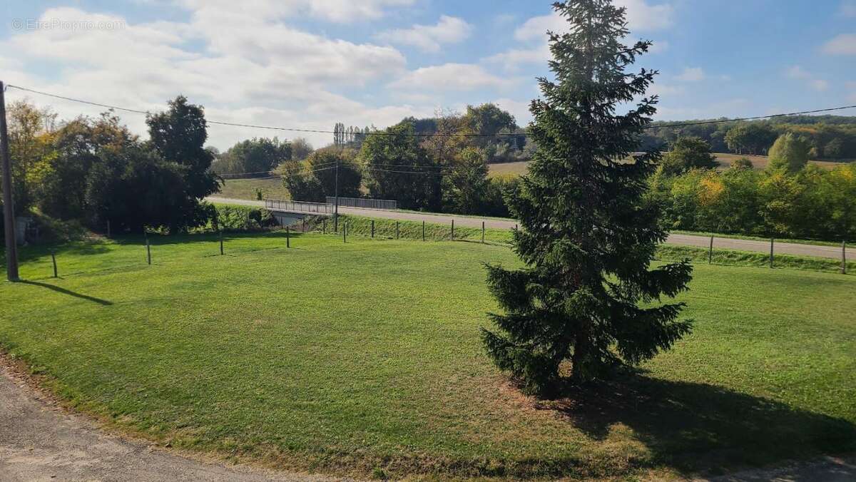 Maison à MIRAMONT-DE-QUERCY