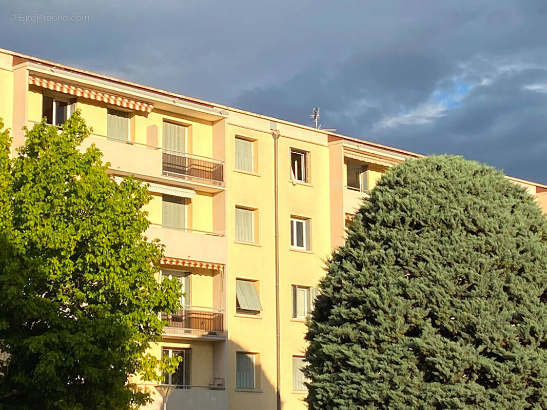 Appartement à SAINT-PRIEST