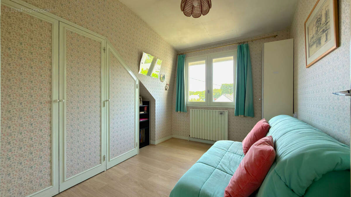 ORVAULT PRAUDIERE - Maison familiale avec 4 chambres - photo 9