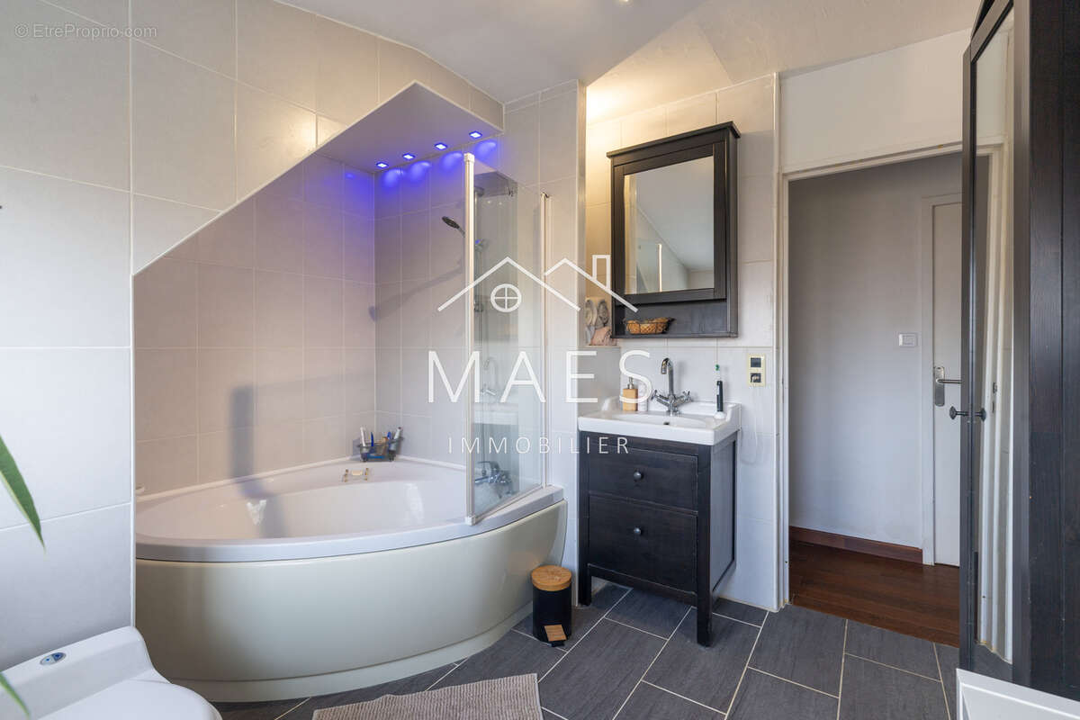 Maison à WAMBRECHIES