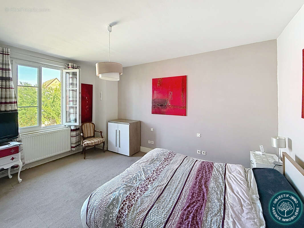 Exceptionnel corps de ferme  batisse de 350 m2  47 ares - photo 21