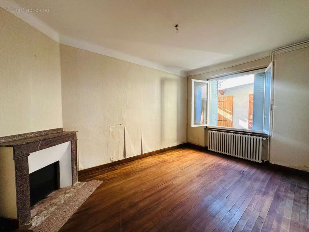 Maison à DAUMAZAN-SUR-ARIZE