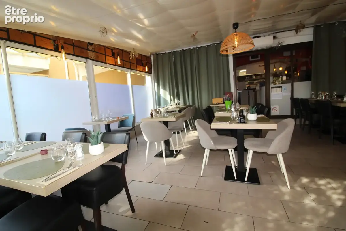 Le restaurant de Saint Aygulf ..... un materiel en super état, une belle terrasse - photo 7