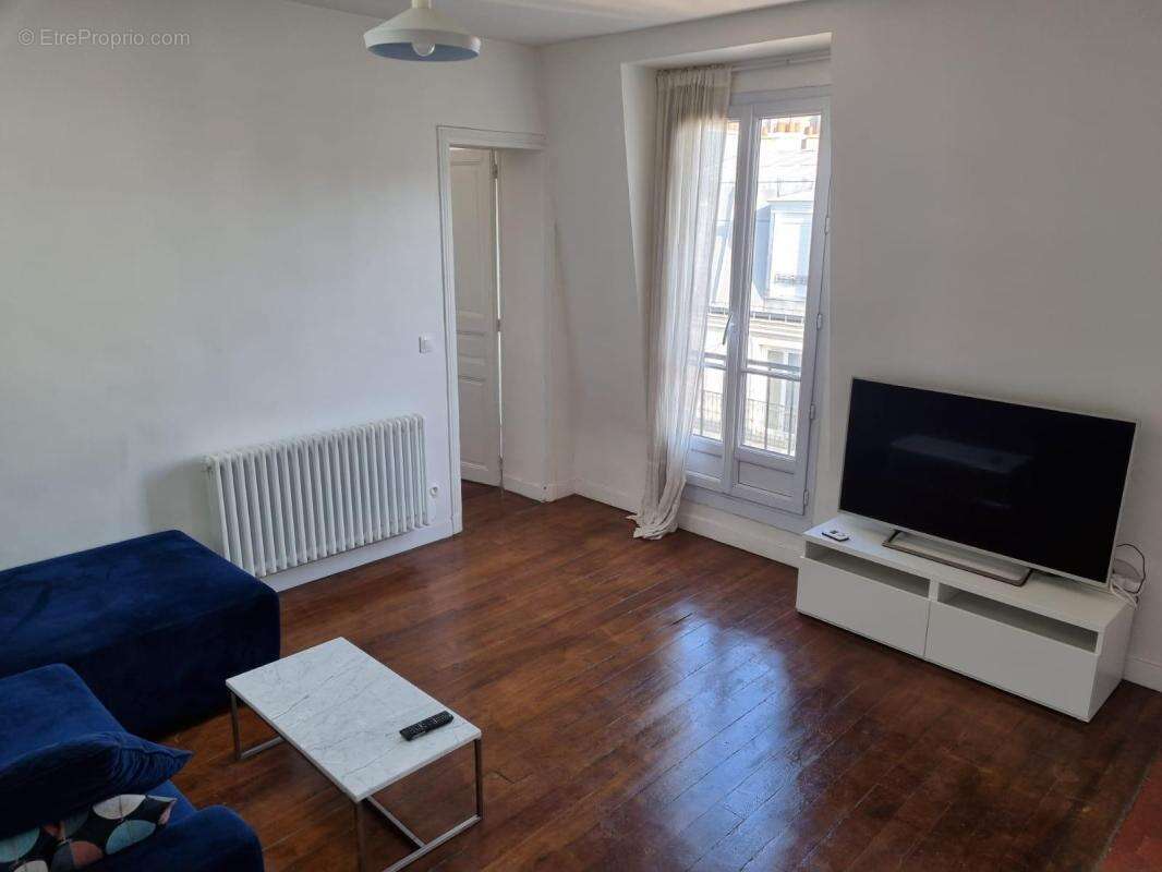 Appartement à PARIS-11E