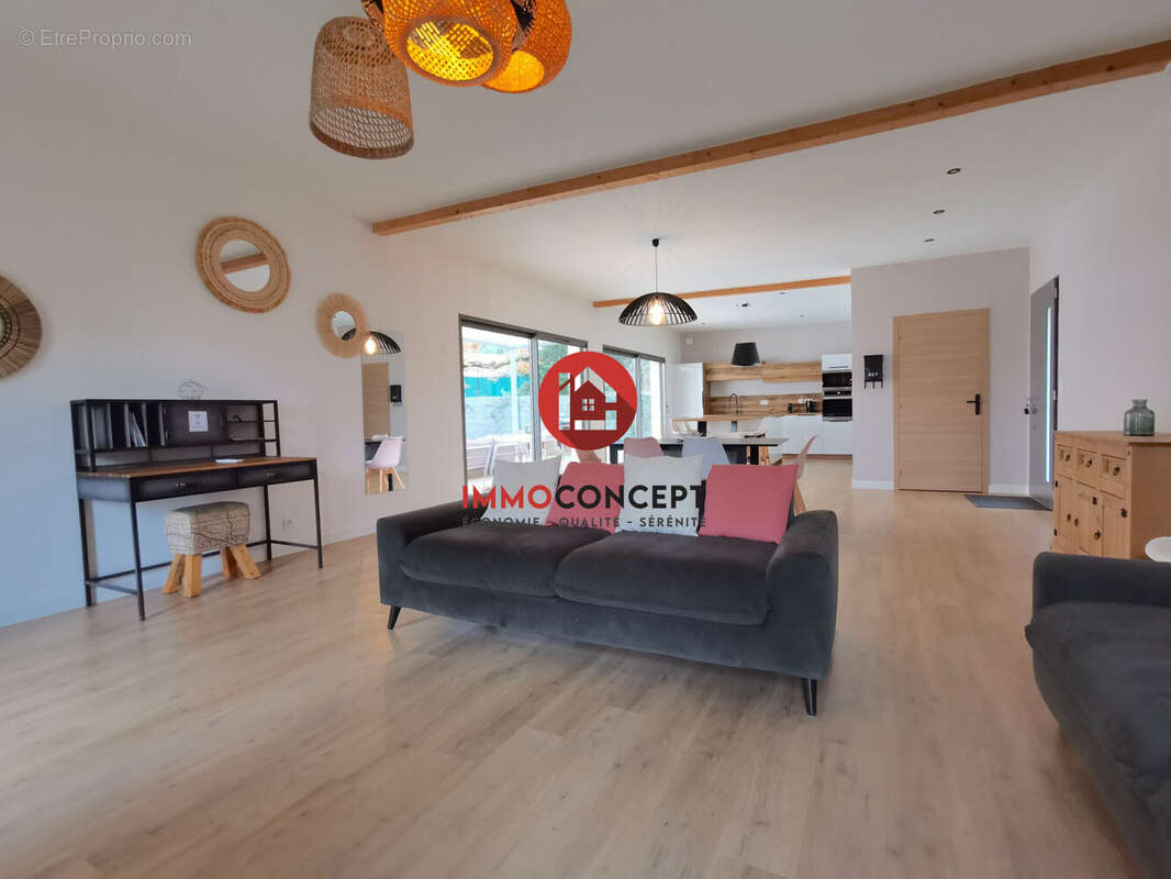 Maison à ROCHEFORT-DU-GARD