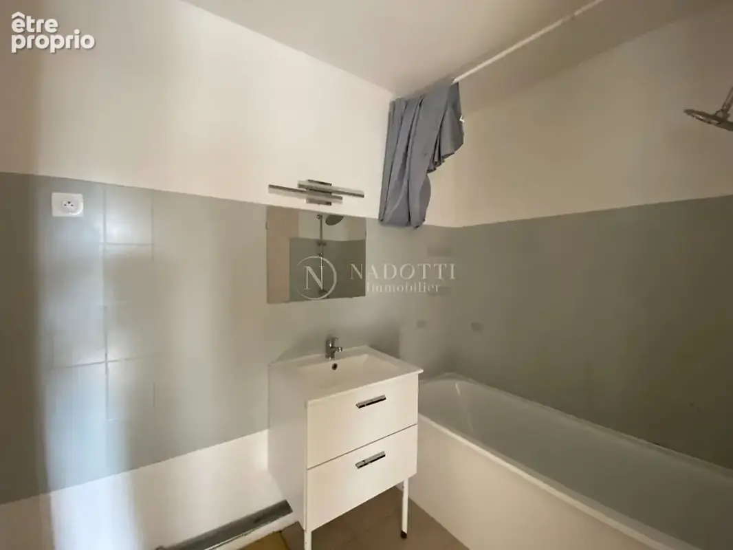 Vaste Appartement lumineux Cavaillon 4 pièce(s) 92 m2 - photo 9