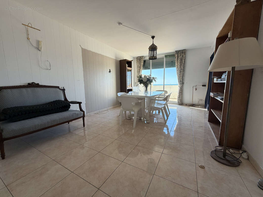 EN EXCLUSIVITE ! TRES RARE - Appartement T3  sur le Port du Barcarès vue mer - photo 3