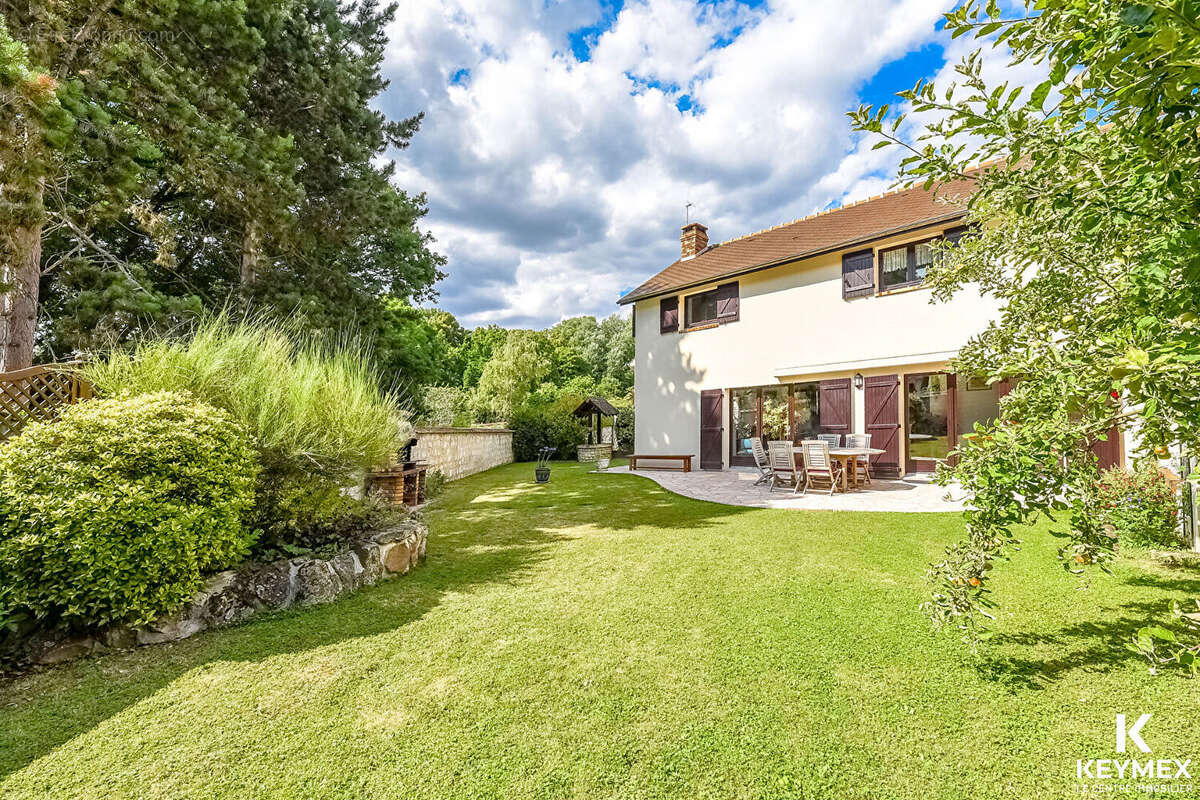 Maison à CHAMPAGNE-SUR-OISE