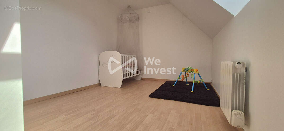 Maison 111 m² à Marigne-Laille  - photo 8