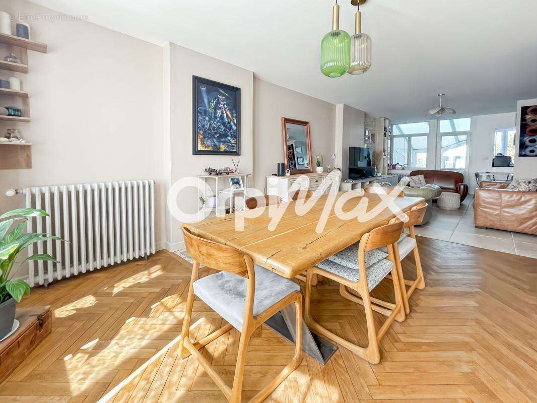 Maison à SAINT-MARTIN-BOULOGNE