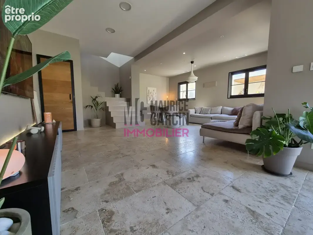 Maison 4 pièces 130 m² à vendre à Avignon (84140) - photo 3