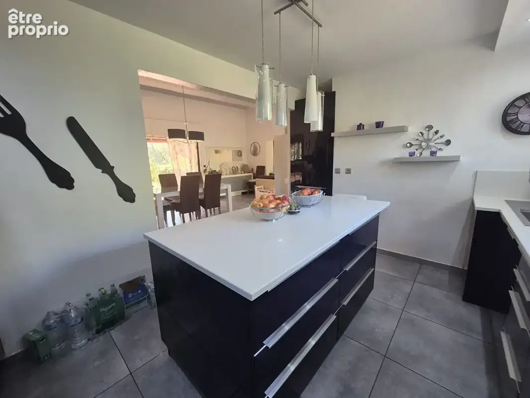 Maison Roquebrune Sur Argens 137m² piscine et sous sol - photo 6
