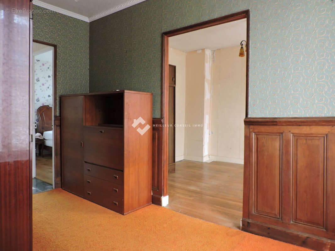 Maison 117 m² à Gouvernes  - photo 8