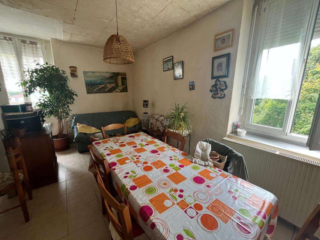 Appartement à CHARVIEU-CHAVAGNEUX