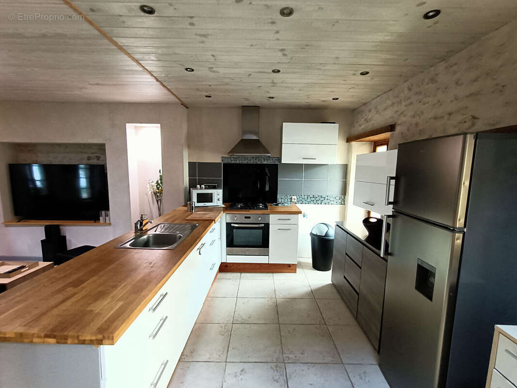 Maison à SAINT-HIPPOLYTE