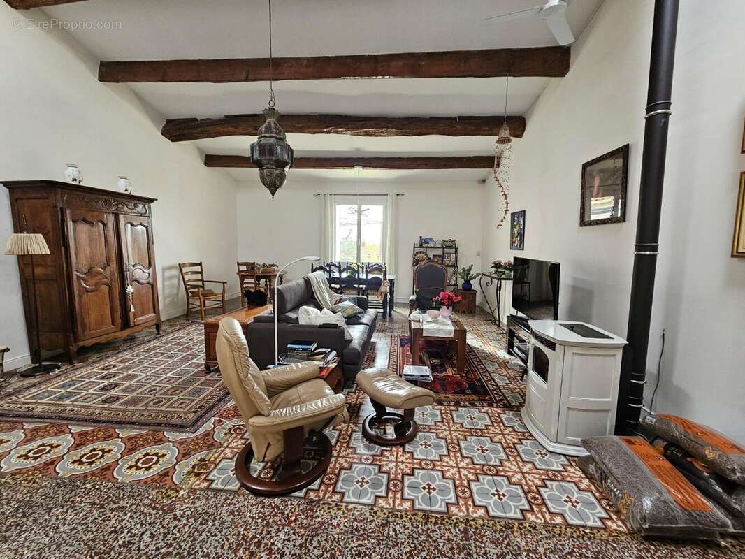 Maison à NEZIGNAN-L&#039;EVEQUE