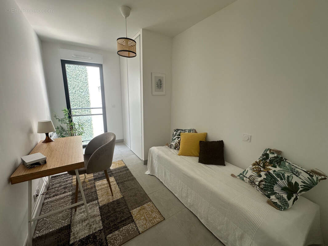 Appartement à LA LONDE-LES-MAURES