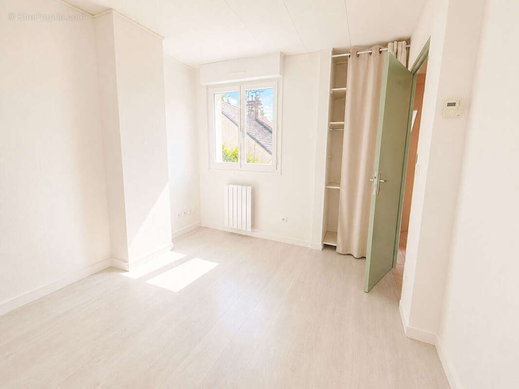 Maison familiale avec sous-sol total et fort potentiel -  Pomponne - photo 7