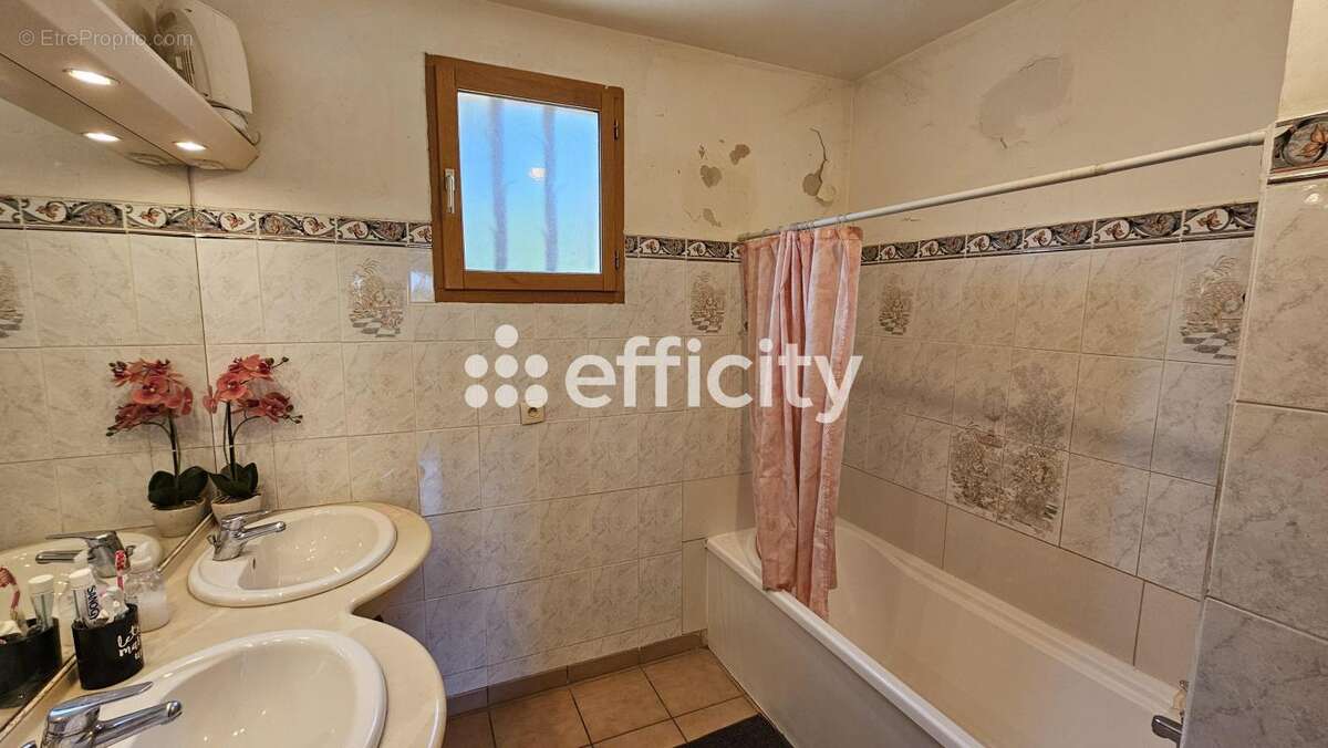 Maison à SAINT-PAUL-EN-FORET