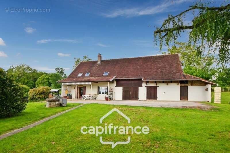 Maison à SAINT-GERMAIN-DU-BOIS
