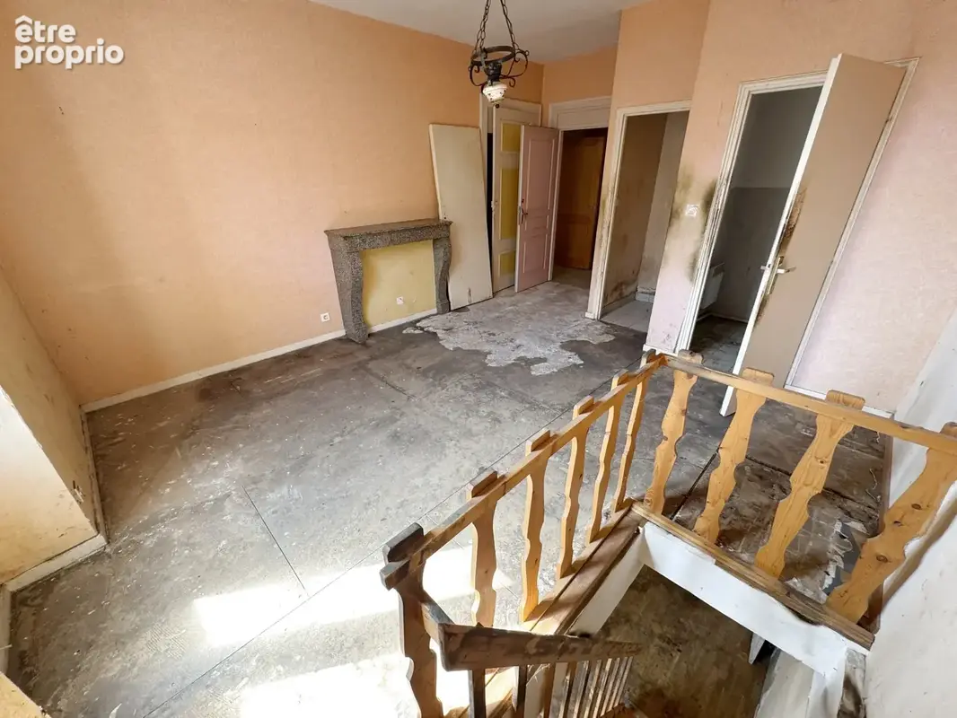 Vente Immeuble comprenant 5 appartements à rénover à MELISEY - photo 9