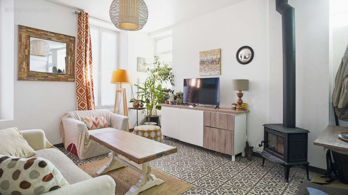 Maison à MONTIGNY-SUR-LOING