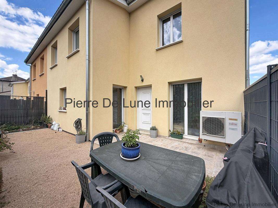 Maison 178 m² à Le Bois-D'oingt  - photo 4
