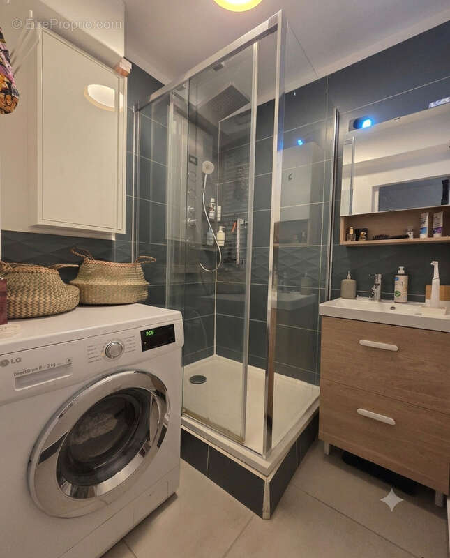 Appartement à PARIS-19E
