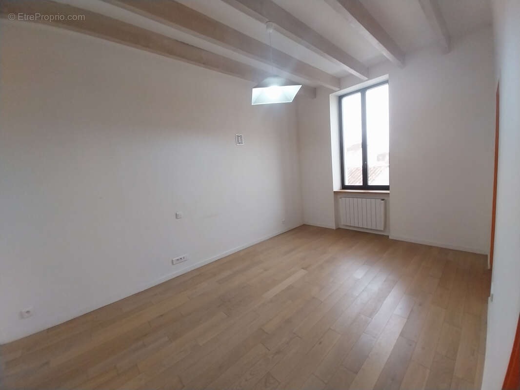 Maison à COGNAC