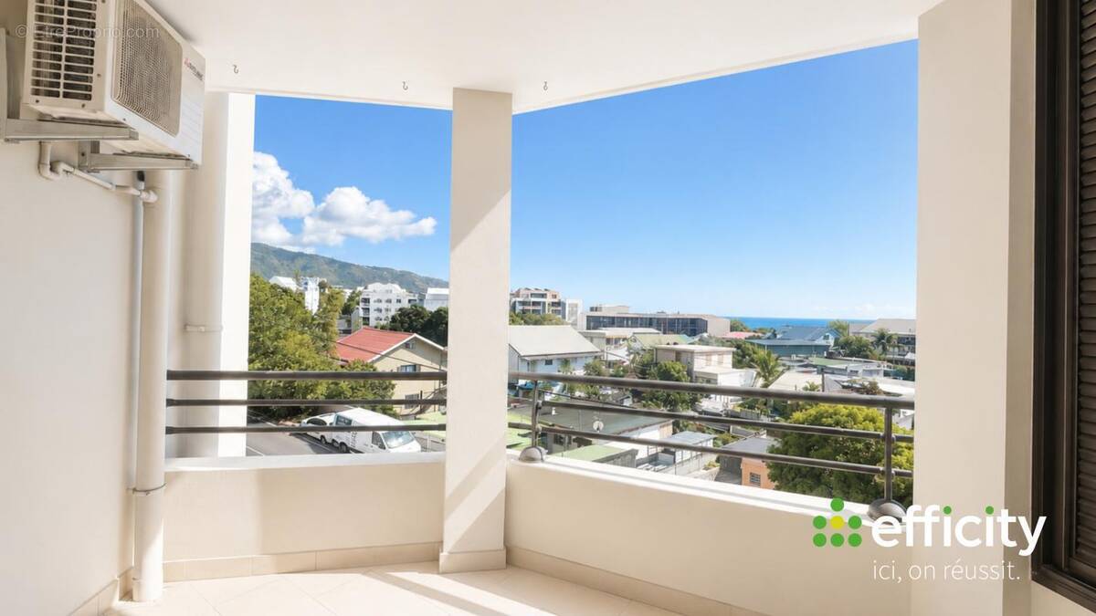 Appartement à SAINT-DENIS