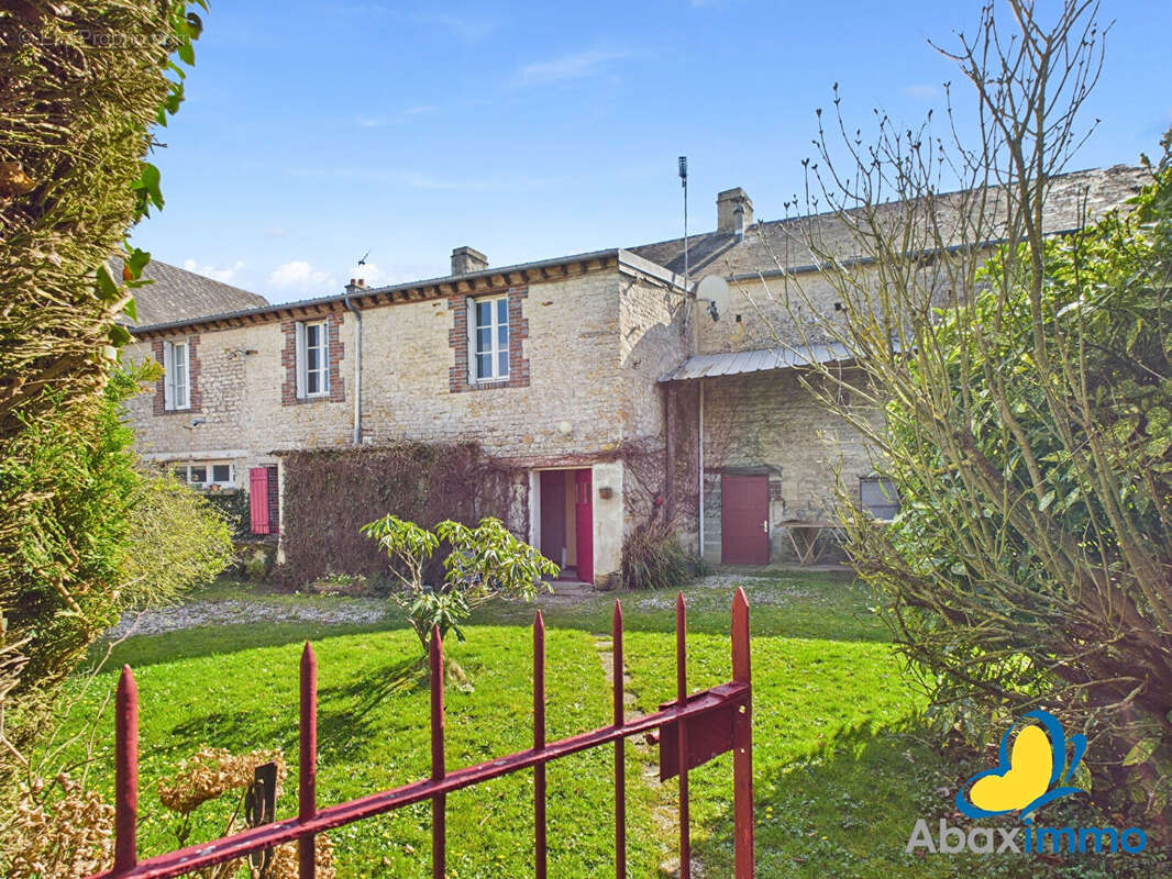 Maison à CESNY-BOIS-HALBOUT