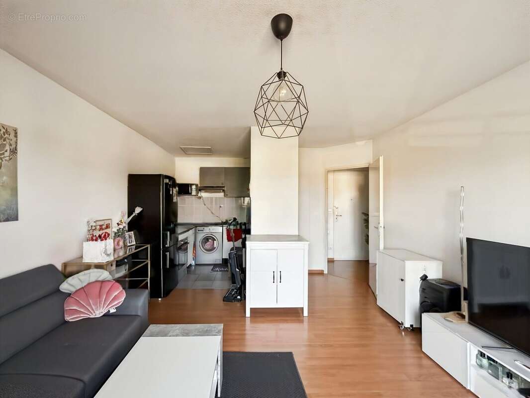 Appartement 38 m² à Frouzins  - photo 4