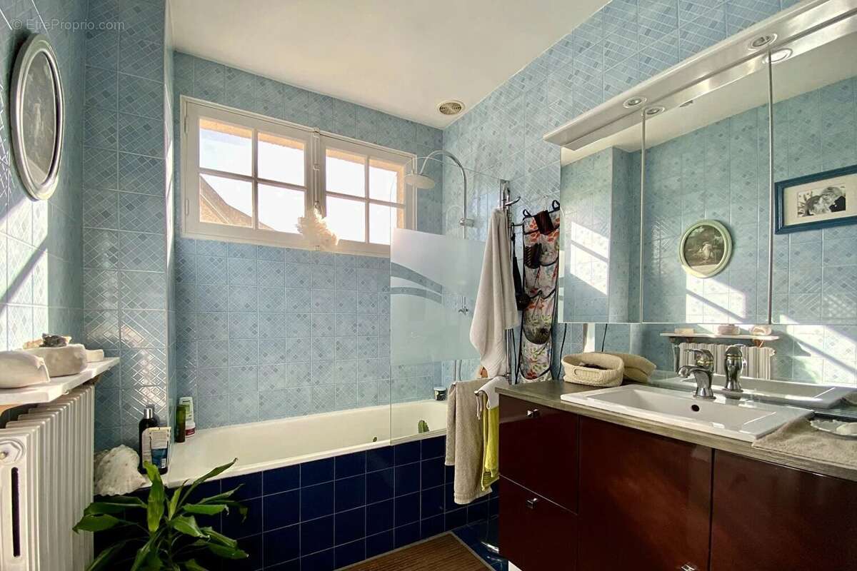 Maison à MONTMORENCY