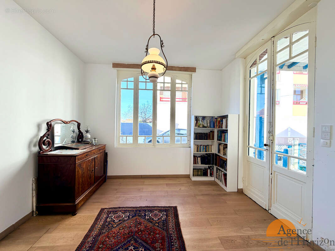 Maison à ARES