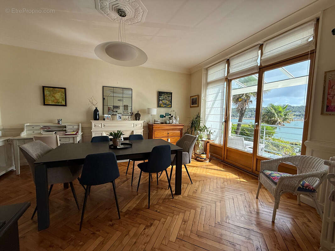 Maison à LE RELECQ-KERHUON