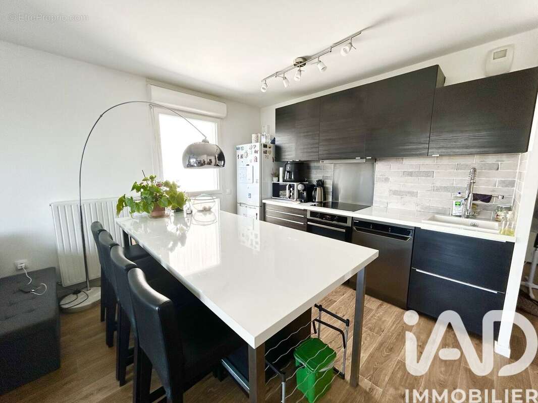 Photo 5 - Appartement à LIEUSAINT