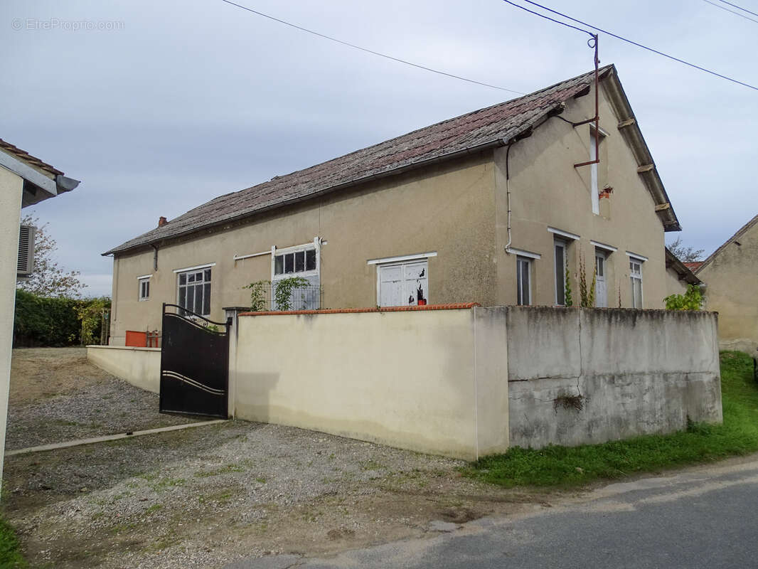 Maison à CHATRES-SUR-CHER