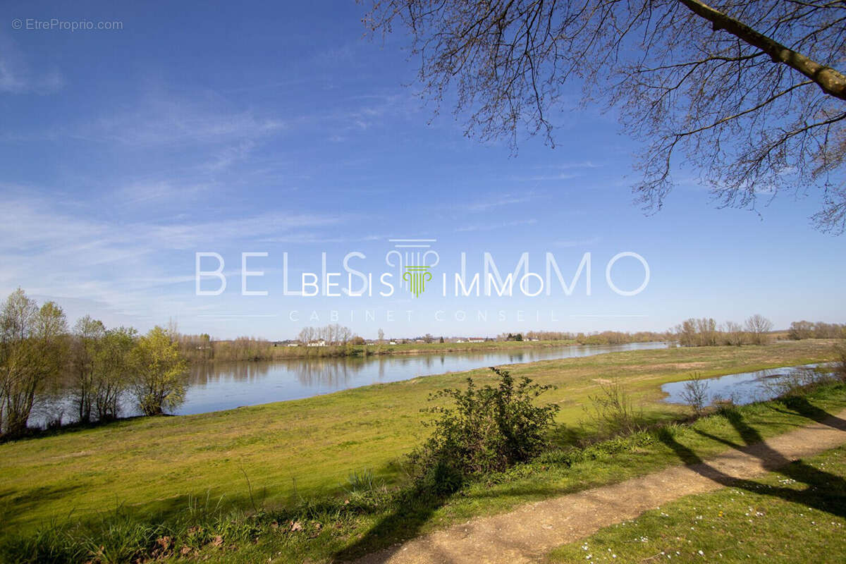 Maison à MONTLOUIS-SUR-LOIRE