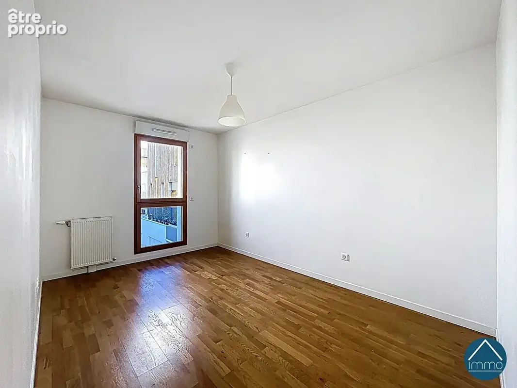 Appartement 4 pièces - 6ème étage - Loggia - Parking en sus - photo 5