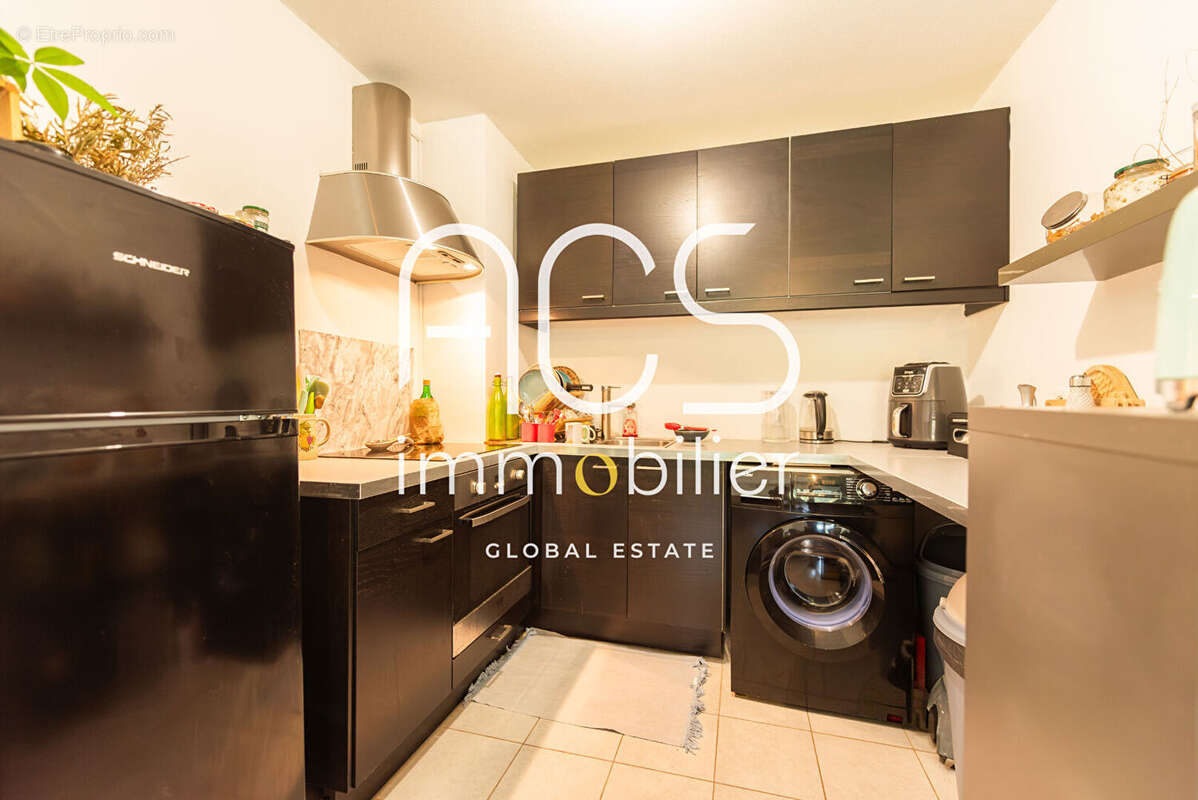 Appartement à CHATEAUNEUF-LES-MARTIGUES