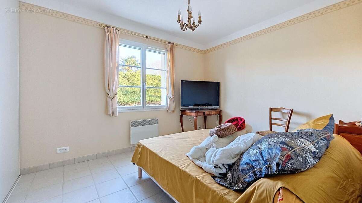 Maison à ETAULES