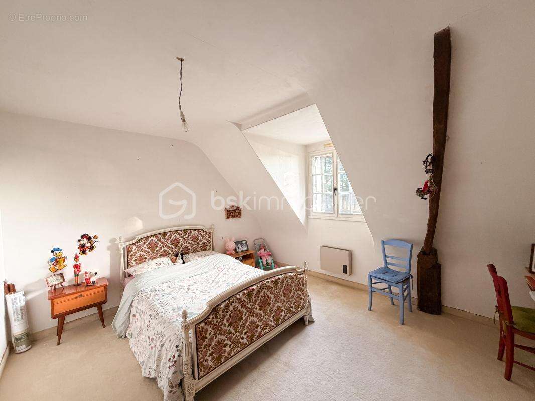 Maison à SAINT-PIERRE-LA-COUR