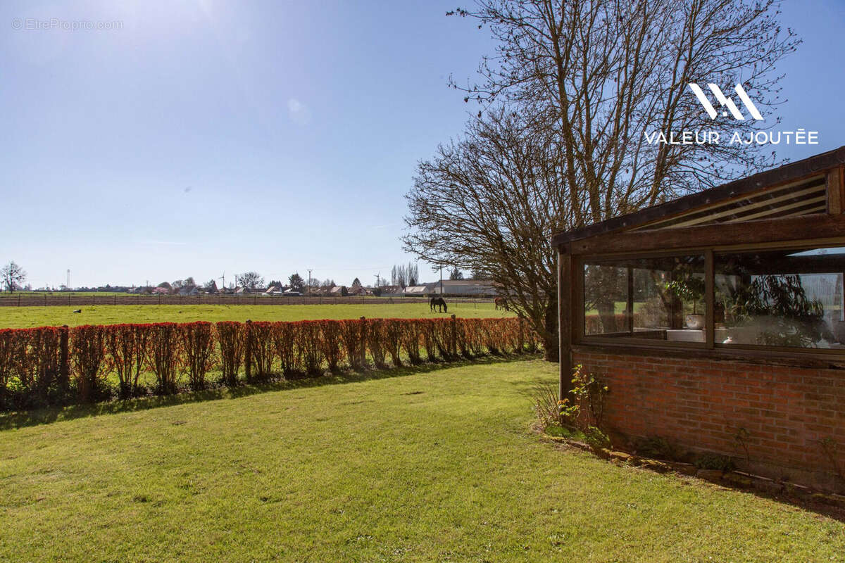 Maison 234 m² à Le Mesnil-Reaume  - photo 2