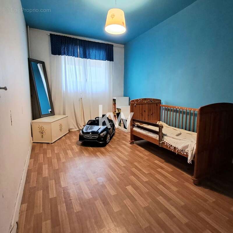 Appartement à CORBEIL-ESSONNES