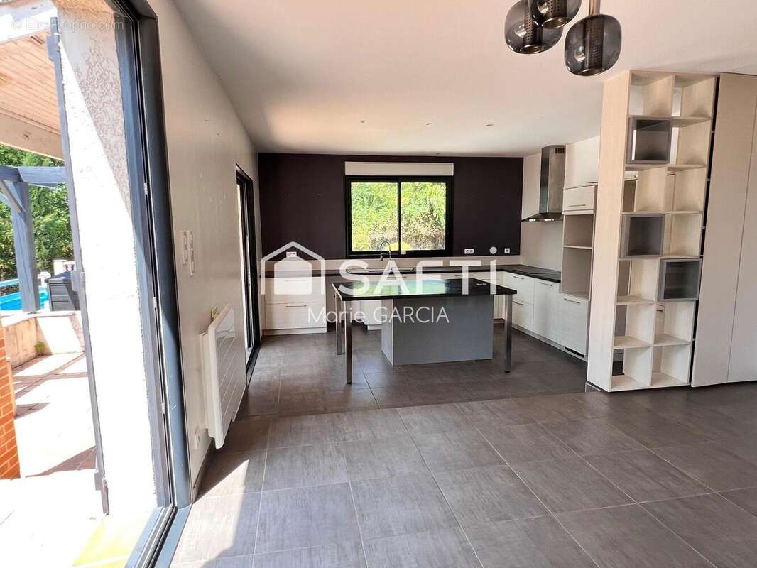 Maison 145 m² à Leojac  - photo 3