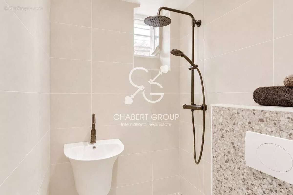 Exclusivité - nice – bas cimiez - appartement – 2 pièces – 35 m² – jardin de 125 m² – terrasse - photo 8