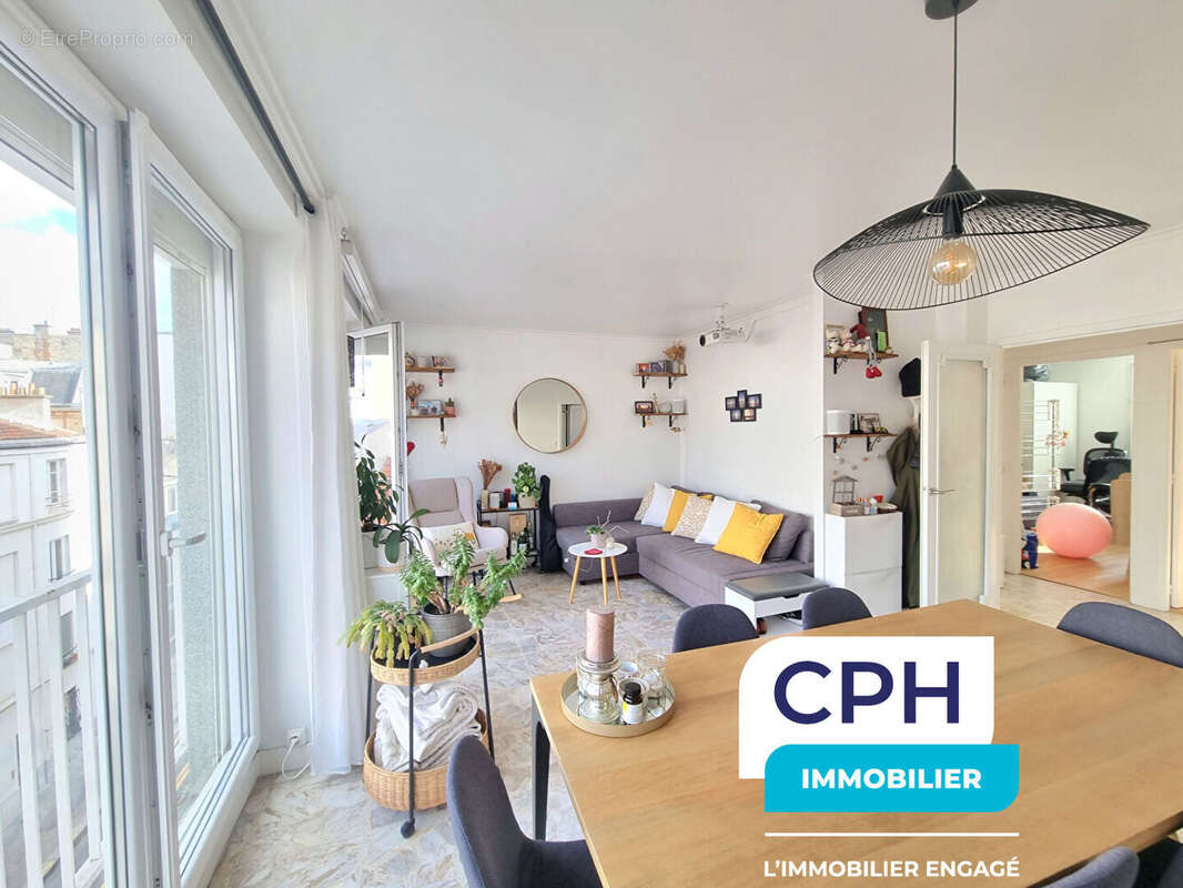 Appartement à PARIS-14E