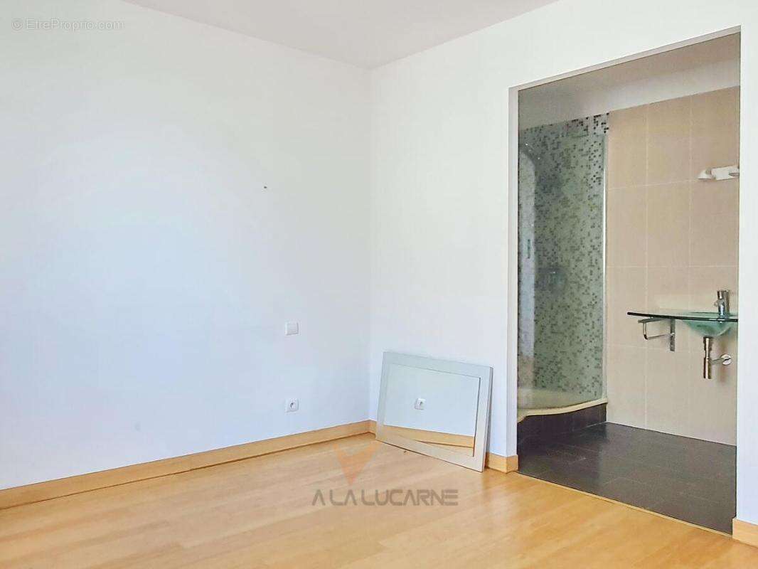 Maison 256 m² à Joue-Les-Tours  - photo 13