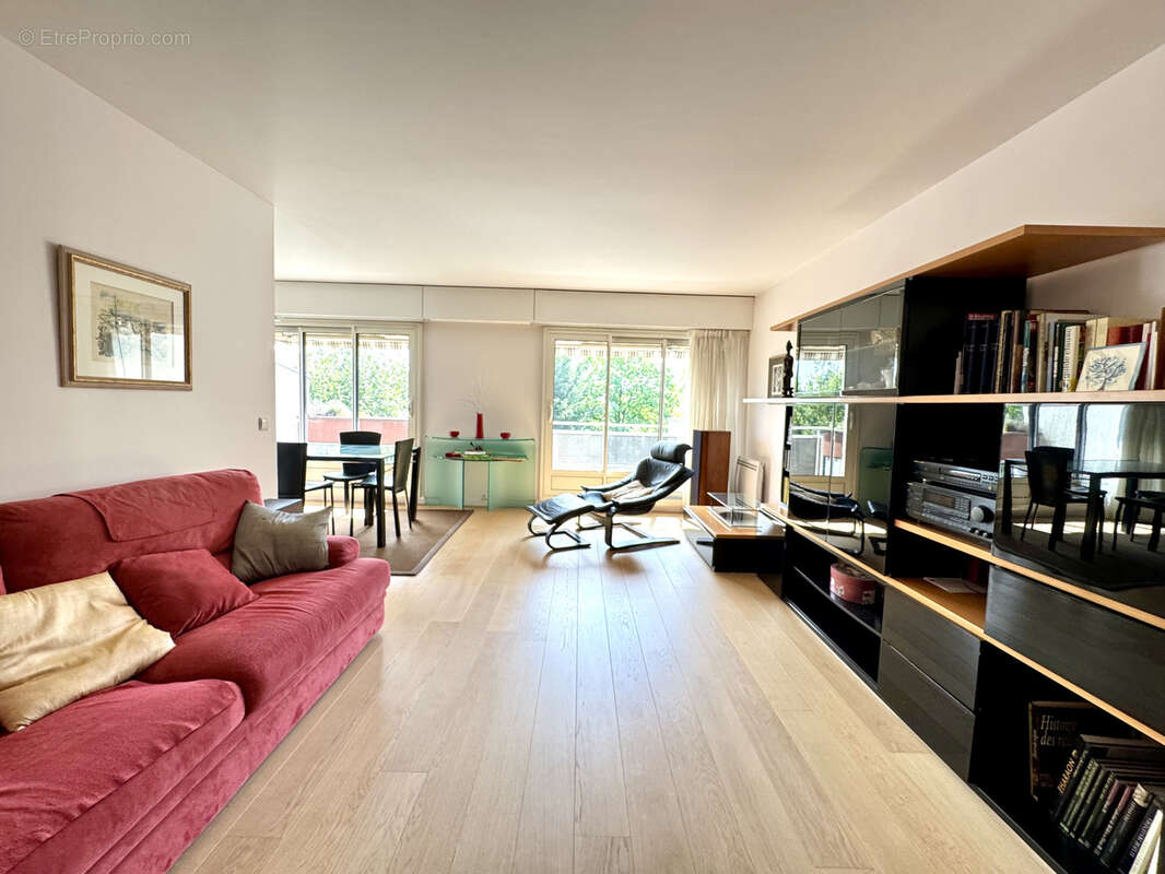 Appartement à LE PERREUX-SUR-MARNE