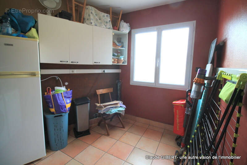 Maison à POUSSAN
